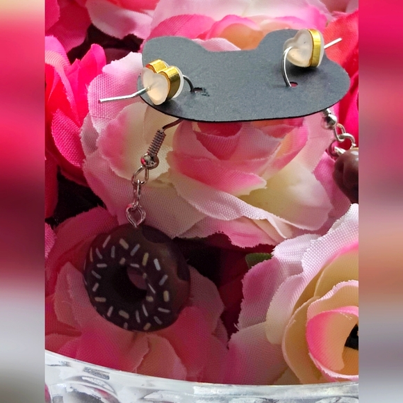 Donuts Earrings Handmade Brown - Picture 8 of 9